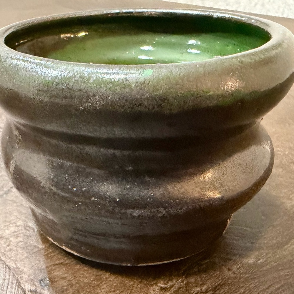 Handcrafted signed studio pottery trinket vase